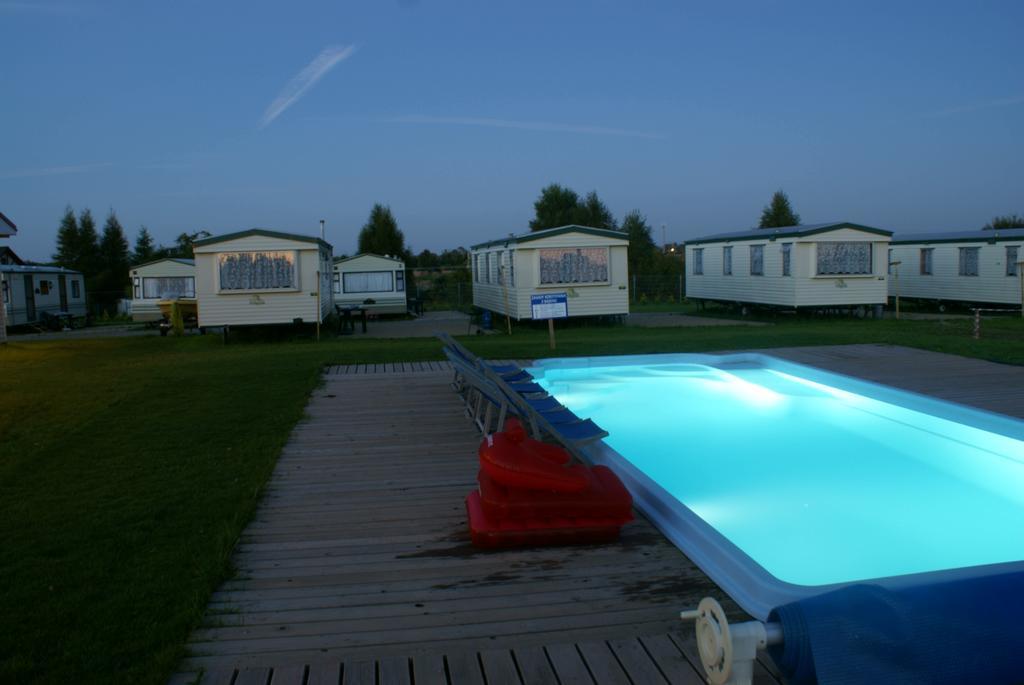 Cuma Camp Sarbinowo Exterior foto